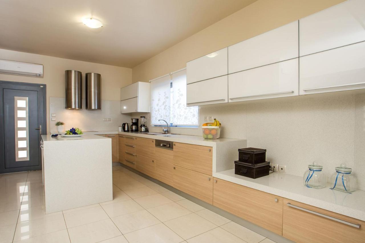 Villa De Manu Rhodes City ภายนอก รูปภาพ