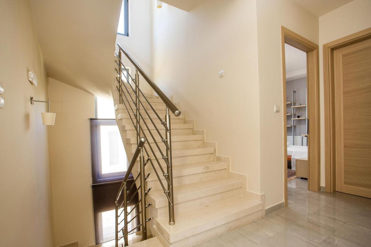 Villa De Manu Rhodes City ภายนอก รูปภาพ